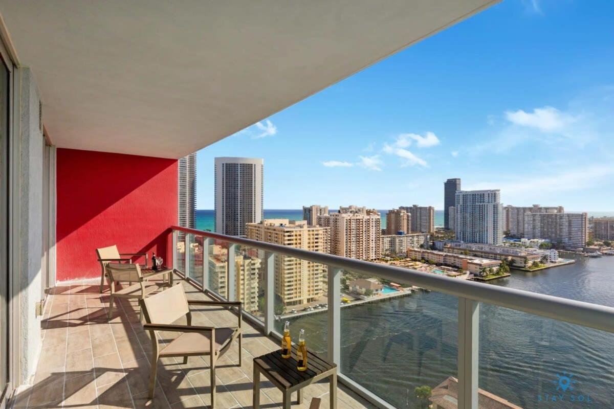 MODERN Resort BALCONY W VIEW Resort POOL Hallandale Beach Zewnętrze zdjęcie