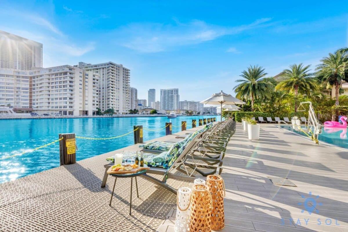 MODERN Resort BALCONY W VIEW Resort POOL Hallandale Beach Zewnętrze zdjęcie