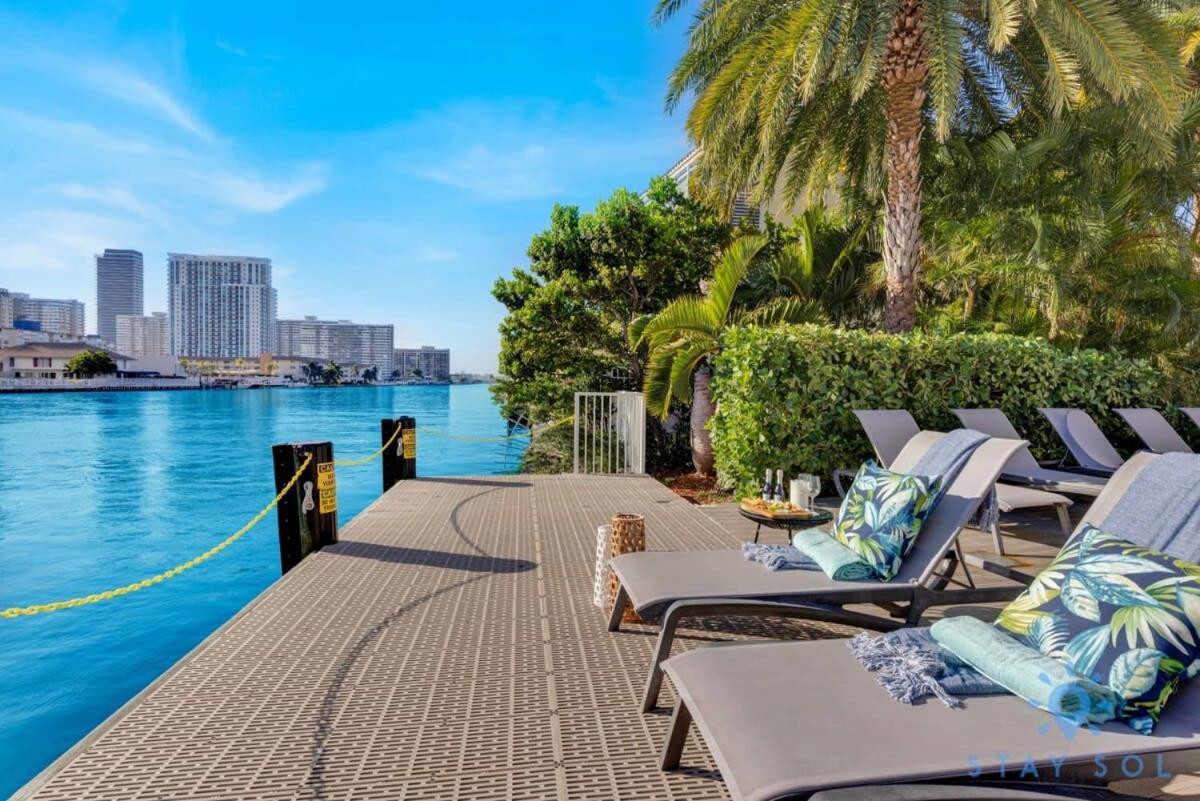 MODERN Resort BALCONY W VIEW Resort POOL Hallandale Beach Zewnętrze zdjęcie
